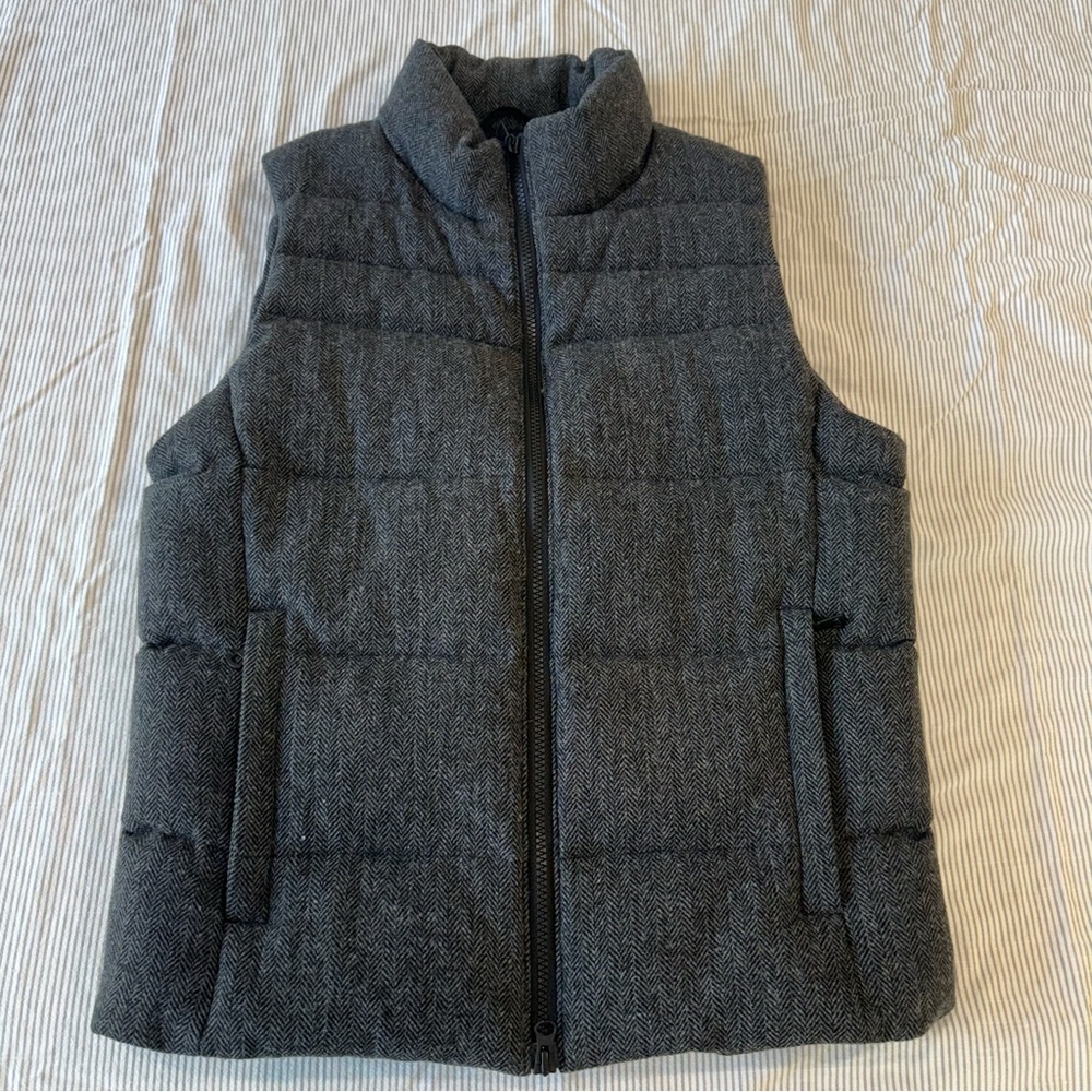 Uniqlo wool-blend down-filled puffer vest S